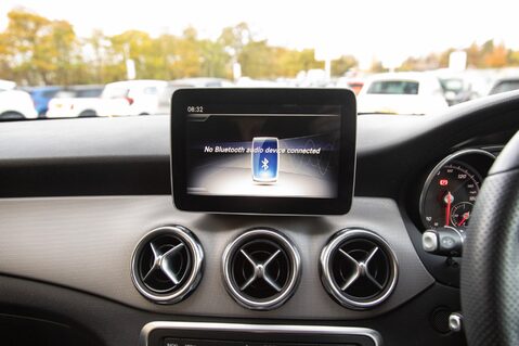 Mercedes-Benz GLA Class GLA 180 URBAN EDITION 22