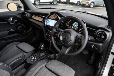 Mini Hatch COOPER S LEVEL 2