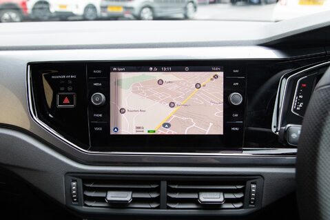 Volkswagen Polo GTI TSI DSG 25