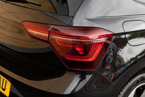 Volkswagen Polo GTI TSI DSG 9