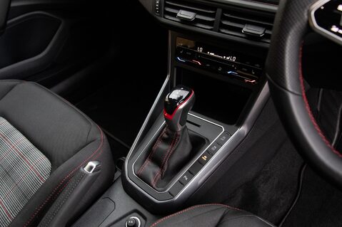 Volkswagen Polo GTI TSI DSG 31