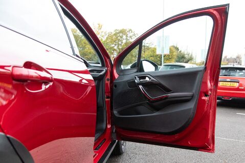 Peugeot 2008 PURETECH S/S GT LINE 14