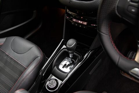 Peugeot 2008 PURETECH S/S GT LINE 33