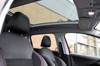 Peugeot 2008 PURETECH S/S GT LINE 32