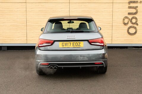 Audi A1 TFSI S LINE 6