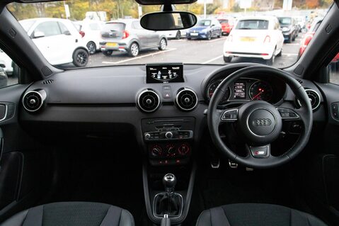Audi A1 TFSI S LINE 3