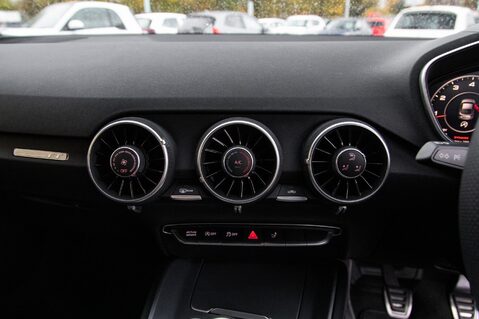 Audi TT TFSI S LINE 30