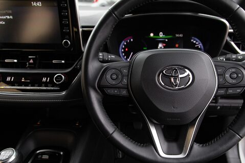 Toyota Corolla VVT-I ICON TECH 19