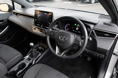 Toyota Corolla VVT-I ICON TECH