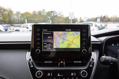 Toyota Corolla VVT-I ICON TECH 22