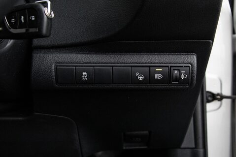 Toyota Corolla VVT-I ICON TECH 16