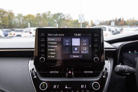 Toyota Corolla VVT-I ICON TECH 24