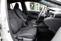 Toyota Corolla VVT-I ICON TECH 29