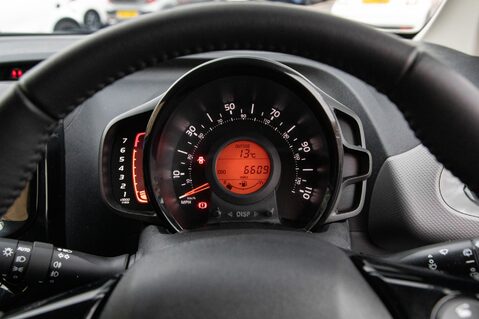 Peugeot 108 ALLURE 15