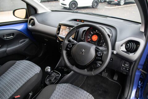 Peugeot 108 ALLURE 4