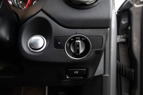 Mercedes-Benz GLA Class GLA 250 4MATIC AMG LINE EDITION 16