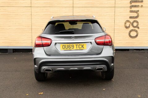 Mercedes-Benz GLA Class GLA 250 4MATIC AMG LINE EDITION 6