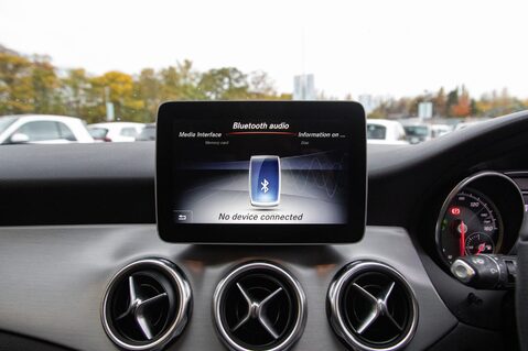 Mercedes-Benz GLA Class GLA 250 4MATIC AMG LINE EDITION 28