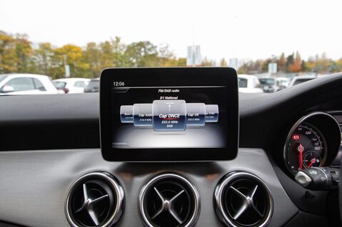 Mercedes-Benz GLA Class GLA 250 4MATIC AMG LINE EDITION 23