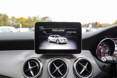 Mercedes-Benz GLA Class GLA 250 4MATIC AMG LINE EDITION 29