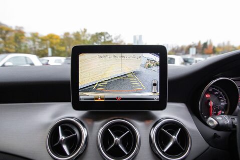 Mercedes-Benz GLA Class GLA 250 4MATIC AMG LINE EDITION 30