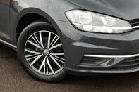 Volkswagen Golf SE NAVIGATION TSI 11