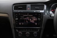 Volkswagen Golf SE NAVIGATION TSI 27