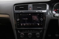 Volkswagen Golf SE NAVIGATION TSI 23