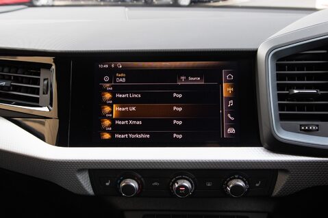 Audi A1 SPORTBACK TFSI S LINE 24