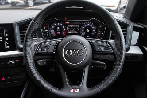 Audi A1 SPORTBACK TFSI S LINE 22