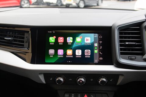 Audi A1 SPORTBACK TFSI S LINE 30