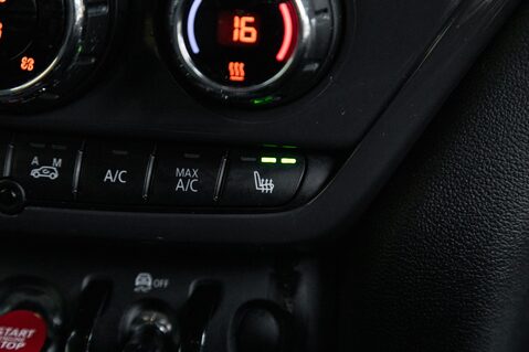 Mini Countryman COOPER D CLASSIC 32