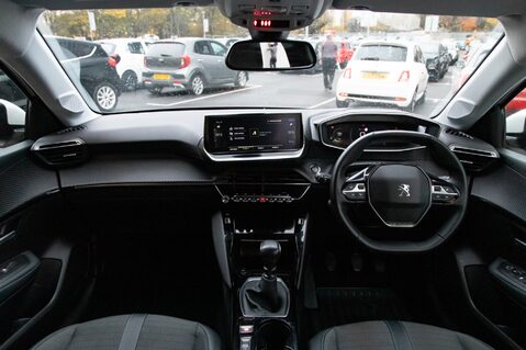 Peugeot 208 PURETECH ALLURE PREMIUM S/S 3
