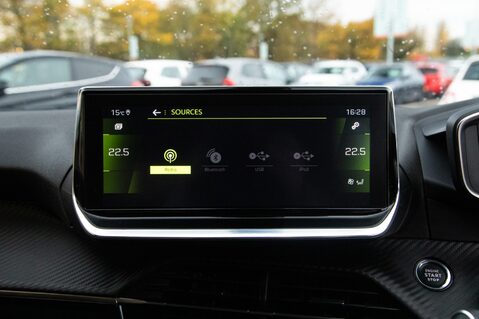 Peugeot 208 PURETECH ALLURE PREMIUM S/S 24