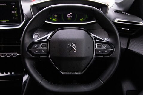 Peugeot 208 PURETECH ALLURE PREMIUM S/S 21