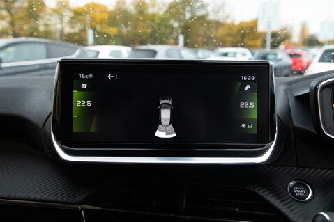 Peugeot 208 PURETECH ALLURE PREMIUM S/S 30