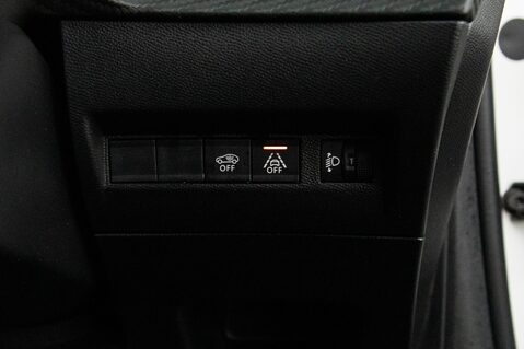Peugeot 208 PURETECH ALLURE PREMIUM S/S 16