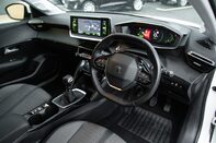 Peugeot 208 PURETECH ALLURE PREMIUM S/S 4