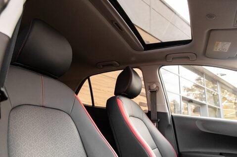 Kia Picanto GT-LINE S 31