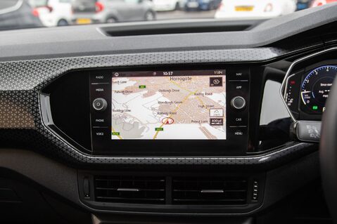 Volkswagen T-Cross SEL TSI DSG 30