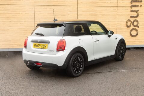 Mini Hatch COOPER CLASSIC 2