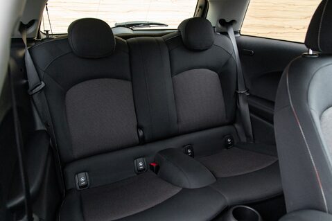 Mini Hatch COOPER CLASSIC 31