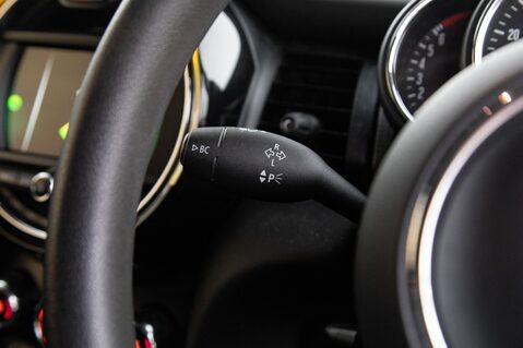 Mini Hatch COOPER CLASSIC 17