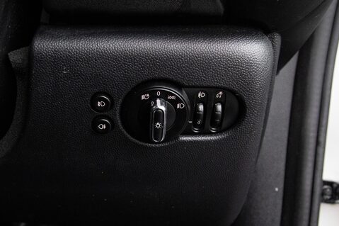 Mini Hatch COOPER CLASSIC 16