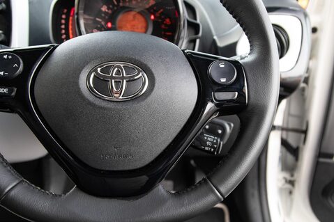 Toyota Aygo VVT-I X-PURE 20