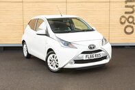 Toyota Aygo VVT-I X-PURE 1