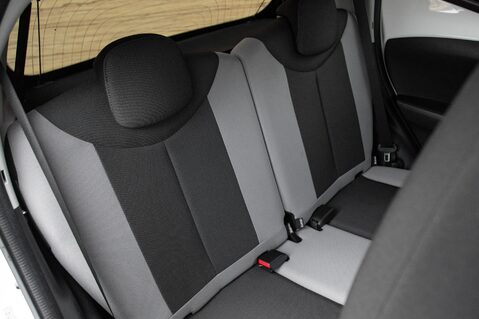 Toyota Aygo VVT-I X-PURE 32