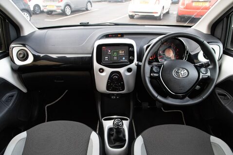 Toyota Aygo VVT-I X-PURE 3