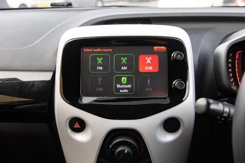 Toyota Aygo VVT-I X-PURE 23
