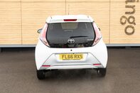 Toyota Aygo VVT-I X-PURE 6